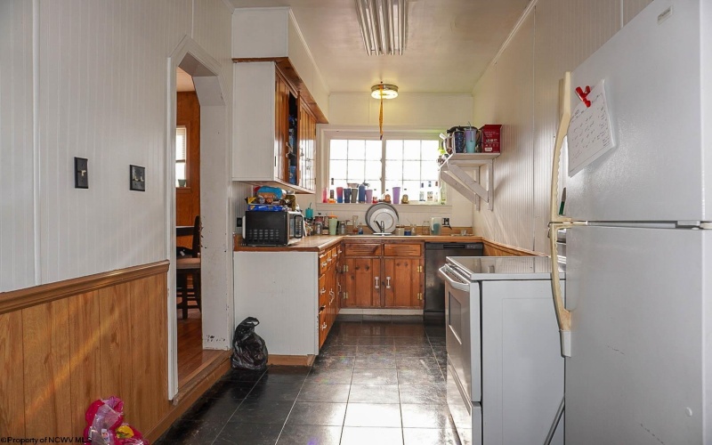 150 Coleman Avenue, Clarksburg, West Virginia 26301, ,Multi-unit/income,For Sale,Coleman,10157924