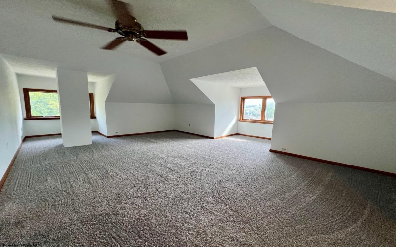 1081 Koontz Avenue, Morgantown, West Virginia 26505, 4 Bedrooms Bedrooms, 7 Rooms Rooms,2 BathroomsBathrooms,Single Family Detached,For Sale,Koontz,10161804