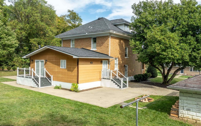 1081 Koontz Avenue, Morgantown, West Virginia 26505, 4 Bedrooms Bedrooms, 7 Rooms Rooms,2 BathroomsBathrooms,Single Family Detached,For Sale,Koontz,10161804