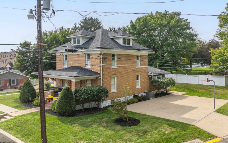 1081 Koontz Avenue, Morgantown, West Virginia 26505, 4 Bedrooms Bedrooms, 7 Rooms Rooms,2 BathroomsBathrooms,Single Family Detached,For Sale,Koontz,10161804