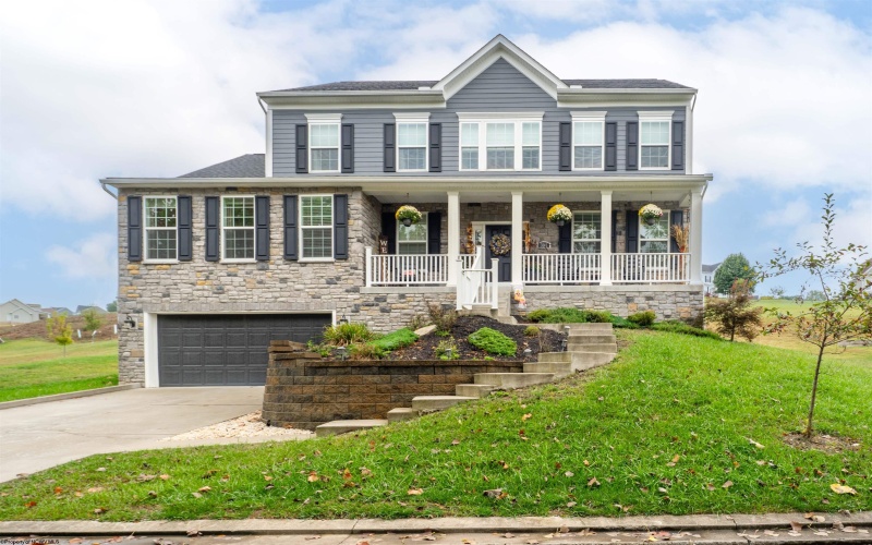 304 Salonika Drive, Morgantown, West Virginia 26508, 4 Bedrooms Bedrooms, 10 Rooms Rooms,3 BathroomsBathrooms,Single Family Detached,For Sale,Salonika,10161800
