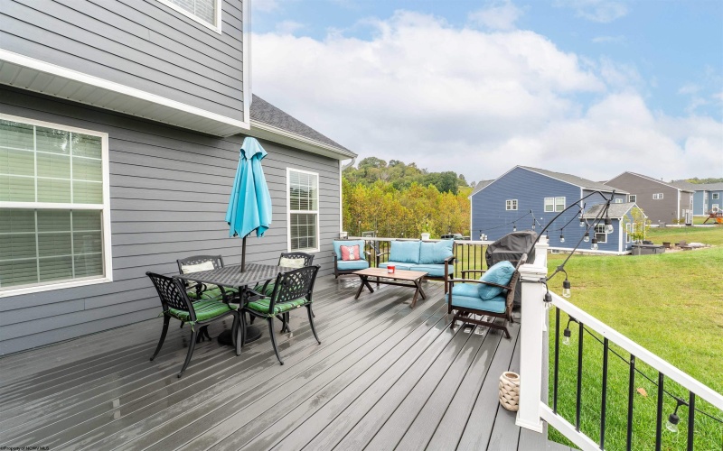 304 Salonika Drive, Morgantown, West Virginia 26508, 4 Bedrooms Bedrooms, 10 Rooms Rooms,3 BathroomsBathrooms,Single Family Detached,For Sale,Salonika,10161800