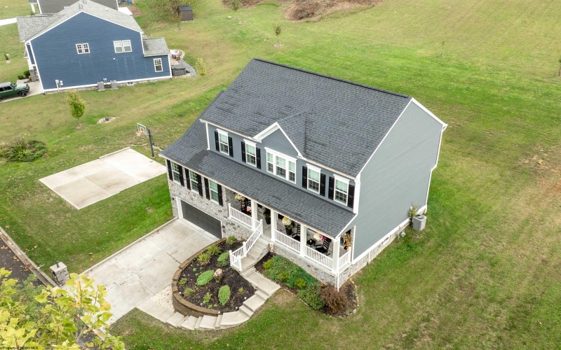 304 Salonika Drive, Morgantown, West Virginia 26508, 4 Bedrooms Bedrooms, 10 Rooms Rooms,3 BathroomsBathrooms,Single Family Detached,For Sale,Salonika,10161800