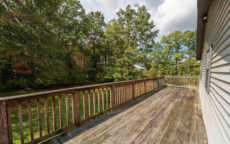 3276 Pell Road, Kingwood, West Virginia 26537, 4 Bedrooms Bedrooms, 7 Rooms Rooms,2 BathroomsBathrooms,Single Family Detached,For Sale,Pell,10161796