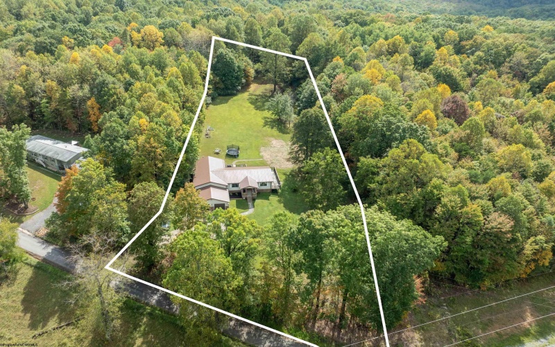 3276 Pell Road, Kingwood, West Virginia 26537, 4 Bedrooms Bedrooms, 7 Rooms Rooms,2 BathroomsBathrooms,Single Family Detached,For Sale,Pell,10161796