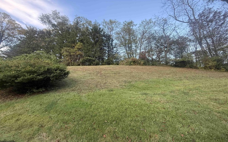 1233 Pleasant Valley Road, Fairmont, West Virginia 26554, 2 Bedrooms Bedrooms, 6 Rooms Rooms,1 BathroomBathrooms,Single Family Detached,For Sale,Pleasant Valley,10161806