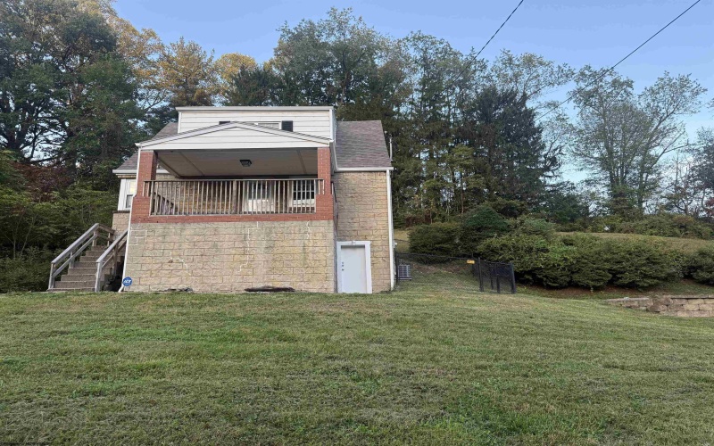 1233 Pleasant Valley Road, Fairmont, West Virginia 26554, 2 Bedrooms Bedrooms, 6 Rooms Rooms,1 BathroomBathrooms,Single Family Detached,For Sale,Pleasant Valley,10161806