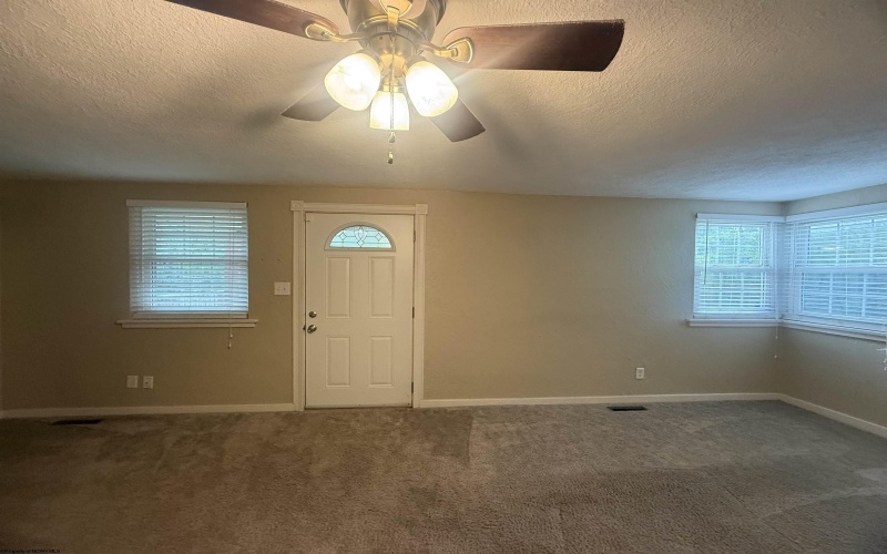 1233 Pleasant Valley Road, Fairmont, West Virginia 26554, 2 Bedrooms Bedrooms, 6 Rooms Rooms,1 BathroomBathrooms,Single Family Detached,For Sale,Pleasant Valley,10161806
