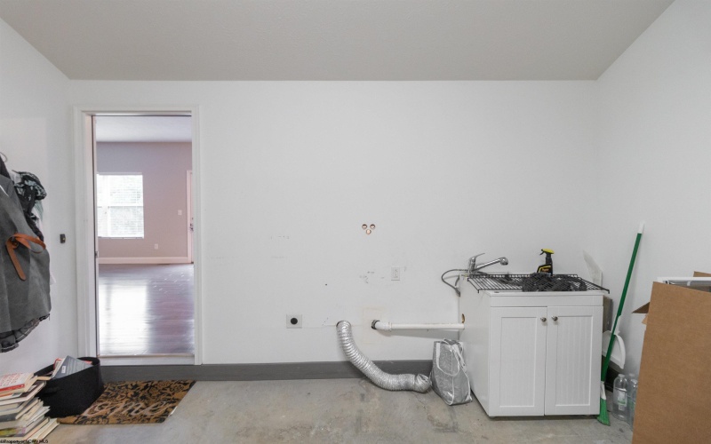 234 Mimosa Lane, Bridgeport, West Virginia 26330, 3 Bedrooms Bedrooms, 6 Rooms Rooms,2 BathroomsBathrooms,Single Family Attached,For Sale,Mimosa,10158185