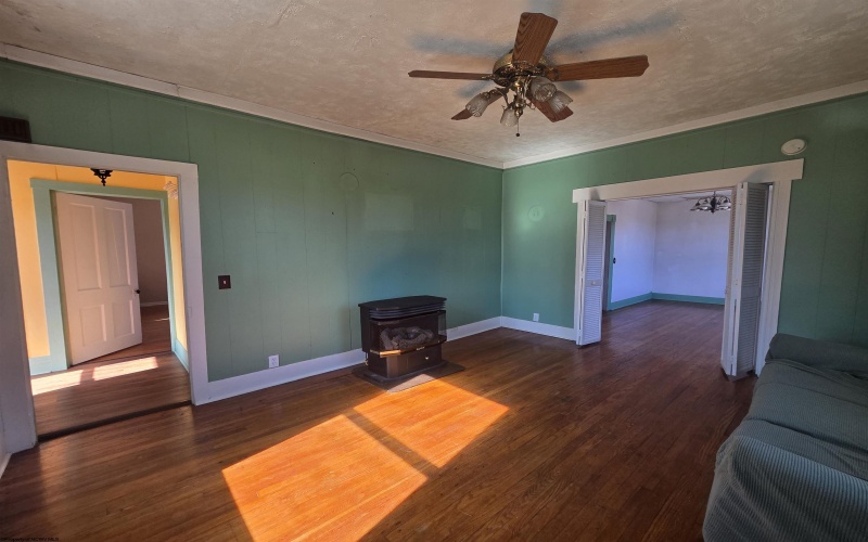 305 Third Street, Parsons, West Virginia 26287, ,Multi-unit/income,For Sale,Third,10161819