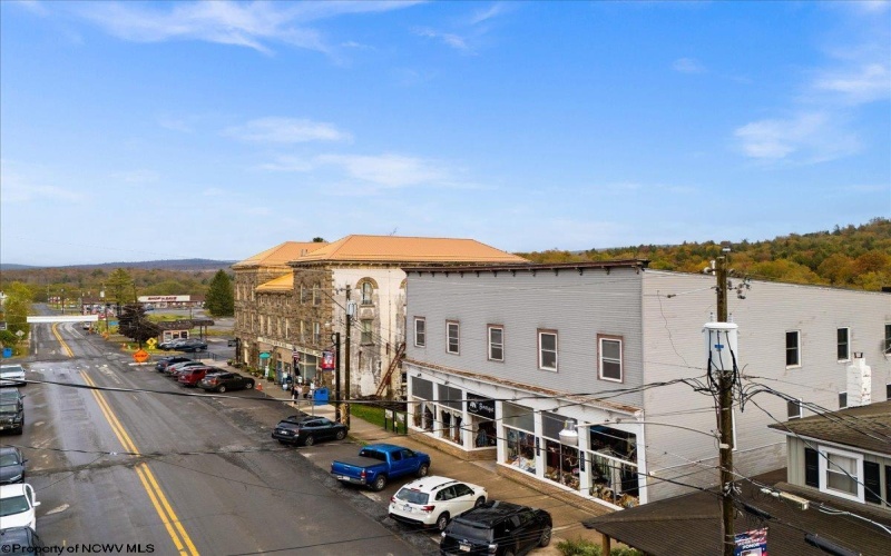437 William Avenue, Davis, West Virginia 26260-000, ,Multi-unit/income,For Sale,William,10161825
