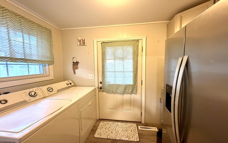 339 22nd Street, Clarksburg, West Virginia 26301, 3 Bedrooms Bedrooms, 8 Rooms Rooms,2 BathroomsBathrooms,Single Family Detached,For Sale,22nd,10161815