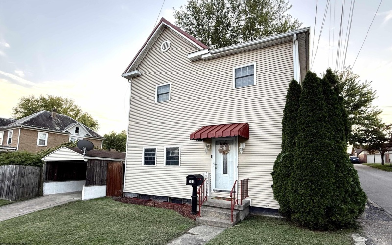 339 22nd Street, Clarksburg, West Virginia 26301, 3 Bedrooms Bedrooms, 8 Rooms Rooms,2 BathroomsBathrooms,Single Family Detached,For Sale,22nd,10161815