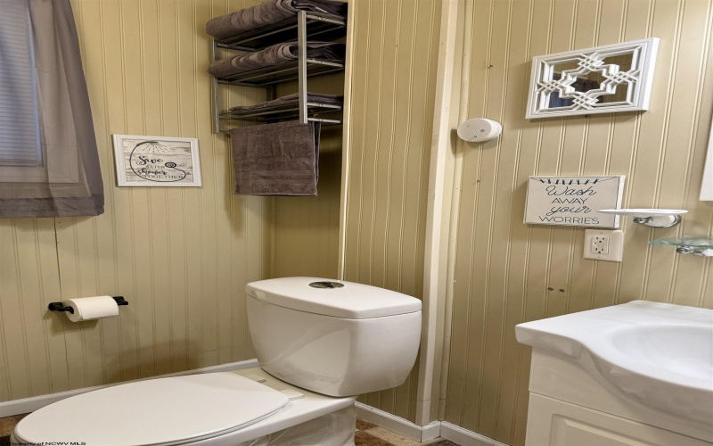 339 22nd Street, Clarksburg, West Virginia 26301, 3 Bedrooms Bedrooms, 8 Rooms Rooms,2 BathroomsBathrooms,Single Family Detached,For Sale,22nd,10161815