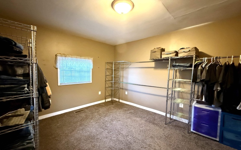 339 22nd Street, Clarksburg, West Virginia 26301, 3 Bedrooms Bedrooms, 8 Rooms Rooms,2 BathroomsBathrooms,Single Family Detached,For Sale,22nd,10161815