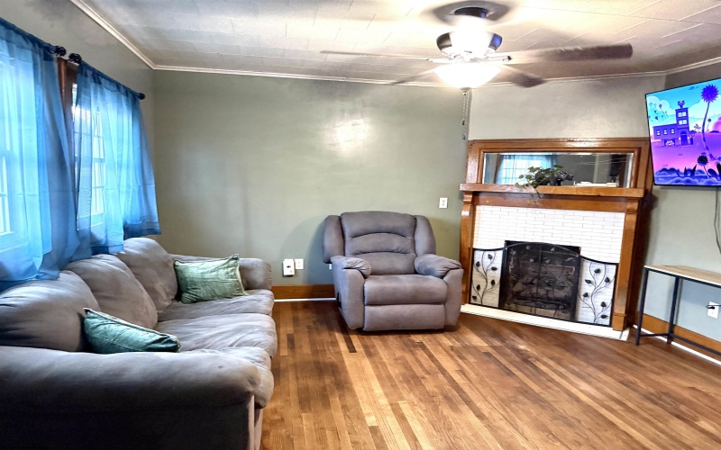 339 22nd Street, Clarksburg, West Virginia 26301, 3 Bedrooms Bedrooms, 8 Rooms Rooms,2 BathroomsBathrooms,Single Family Detached,For Sale,22nd,10161815