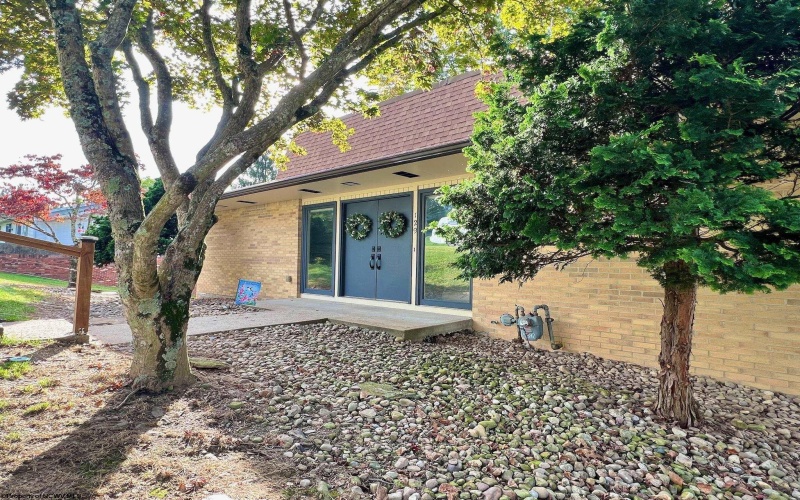 129 Bakers Drive, Morgantown, West Virginia 26505, 3 Bedrooms Bedrooms, 8 Rooms Rooms,3 BathroomsBathrooms,Single Family Detached,For Sale,Bakers,10161823 129 Bakers Drive, Morgantown, West Virginia 26505, 3 Bedrooms Bedrooms, 8 Rooms Rooms,3 BathroomsBathrooms,Single Family Detached,For Sale,Bakers,10161823