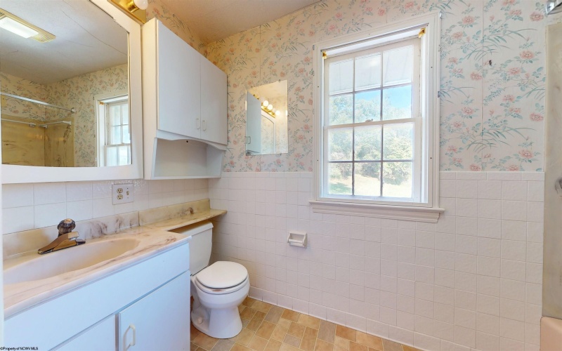 2001 Locust Avenue, Fairmont, West Virginia 26554, 4 Bedrooms Bedrooms, 10 Rooms Rooms,1 BathroomBathrooms,Single Family Detached,For Sale,Locust,10161820 2001 Locust Avenue, Fairmont, West Virginia 26554, 4 Bedrooms Bedrooms, 10 Rooms Rooms,1 BathroomBathrooms,Single Family Detached,For Sale,Locust,10161820