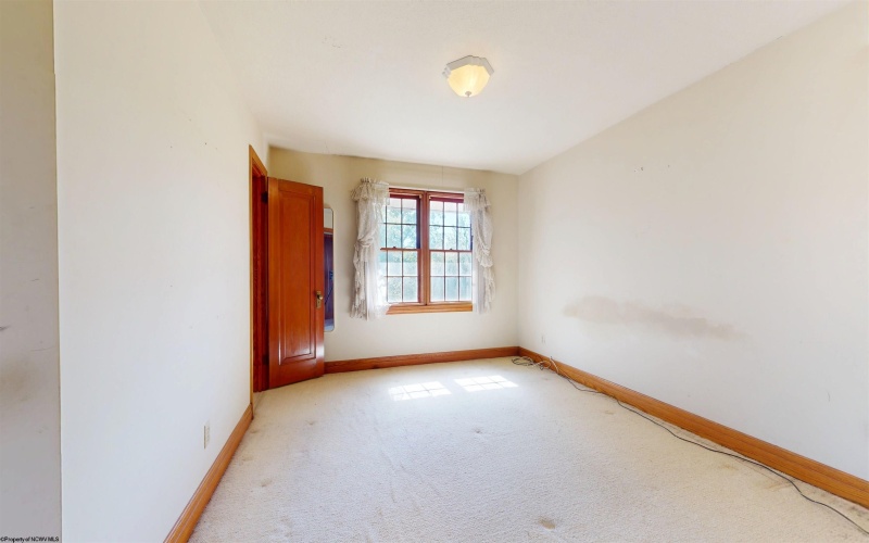 2001 Locust Avenue, Fairmont, West Virginia 26554, 4 Bedrooms Bedrooms, 10 Rooms Rooms,1 BathroomBathrooms,Single Family Detached,For Sale,Locust,10161820 2001 Locust Avenue, Fairmont, West Virginia 26554, 4 Bedrooms Bedrooms, 10 Rooms Rooms,1 BathroomBathrooms,Single Family Detached,For Sale,Locust,10161820