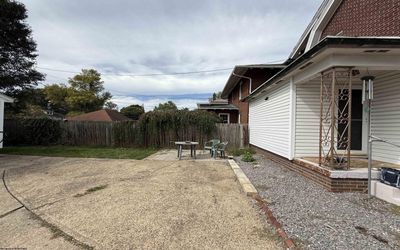 615 Main Street, Clarksburg, West Virginia 26301, 4 Bedrooms Bedrooms, 8 Rooms Rooms,1 BathroomBathrooms,Single Family Detached,For Sale,Main,10161818 615 Main Street, Clarksburg, West Virginia 26301, 4 Bedrooms Bedrooms, 8 Rooms Rooms,1 BathroomBathrooms,Single Family Detached,For Sale,Main,10161818
