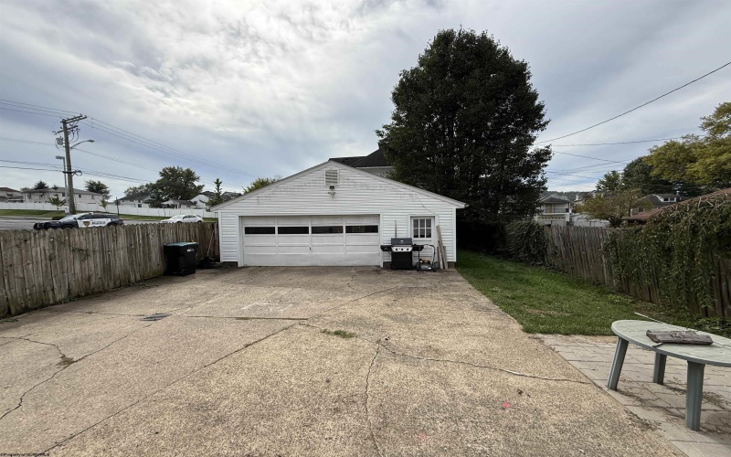 615 Main Street, Clarksburg, West Virginia 26301, 4 Bedrooms Bedrooms, 8 Rooms Rooms,1 BathroomBathrooms,Single Family Detached,For Sale,Main,10161818 615 Main Street, Clarksburg, West Virginia 26301, 4 Bedrooms Bedrooms, 8 Rooms Rooms,1 BathroomBathrooms,Single Family Detached,For Sale,Main,10161818