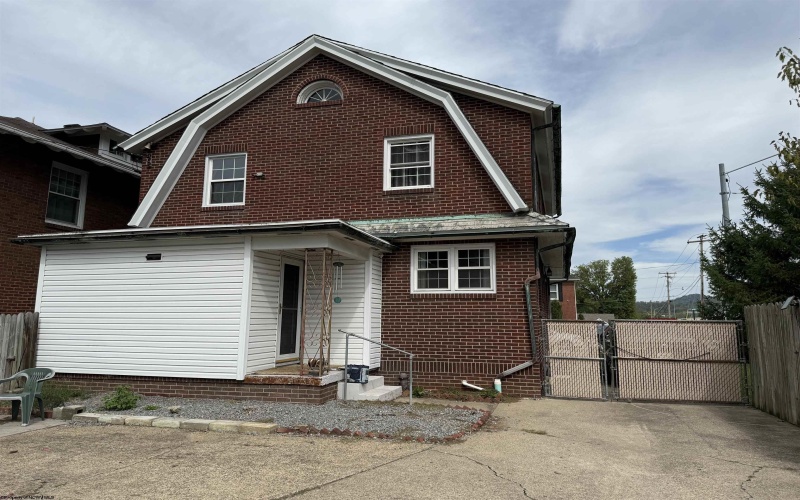 615 Main Street, Clarksburg, West Virginia 26301, 4 Bedrooms Bedrooms, 8 Rooms Rooms,1 BathroomBathrooms,Single Family Detached,For Sale,Main,10161818 615 Main Street, Clarksburg, West Virginia 26301, 4 Bedrooms Bedrooms, 8 Rooms Rooms,1 BathroomBathrooms,Single Family Detached,For Sale,Main,10161818