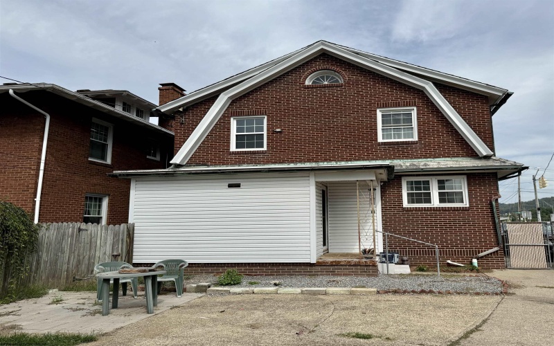 615 Main Street, Clarksburg, West Virginia 26301, 4 Bedrooms Bedrooms, 8 Rooms Rooms,1 BathroomBathrooms,Single Family Detached,For Sale,Main,10161818 615 Main Street, Clarksburg, West Virginia 26301, 4 Bedrooms Bedrooms, 8 Rooms Rooms,1 BathroomBathrooms,Single Family Detached,For Sale,Main,10161818