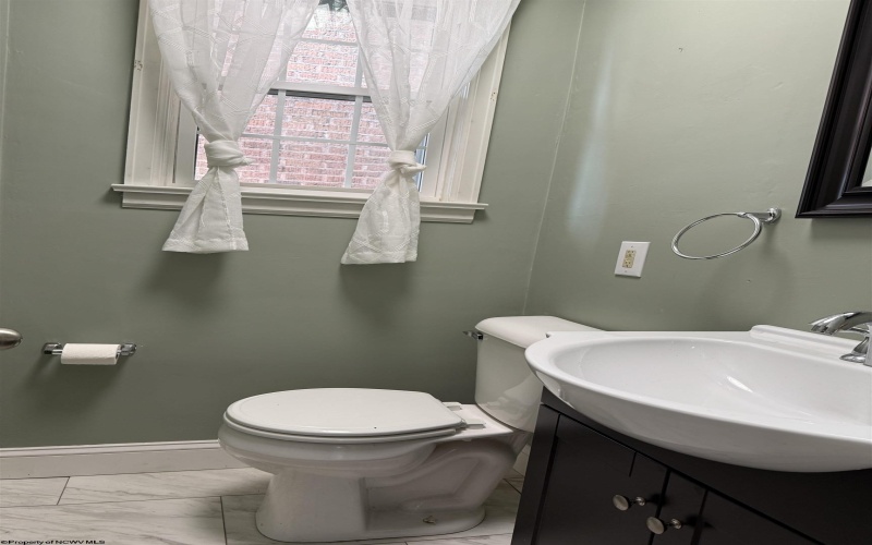 615 Main Street, Clarksburg, West Virginia 26301, 4 Bedrooms Bedrooms, 8 Rooms Rooms,1 BathroomBathrooms,Single Family Detached,For Sale,Main,10161818 615 Main Street, Clarksburg, West Virginia 26301, 4 Bedrooms Bedrooms, 8 Rooms Rooms,1 BathroomBathrooms,Single Family Detached,For Sale,Main,10161818