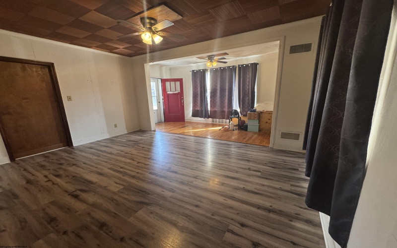 249 Main Avenue, Weston, West Virginia 26452, 3 Bedrooms Bedrooms, 9 Rooms Rooms,2 BathroomsBathrooms,Single Family Detached,For Sale,Main,10161826
