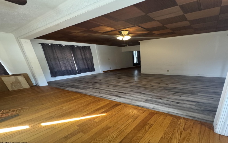 249 Main Avenue, Weston, West Virginia 26452, 3 Bedrooms Bedrooms, 9 Rooms Rooms,2 BathroomsBathrooms,Single Family Detached,For Sale,Main,10161826