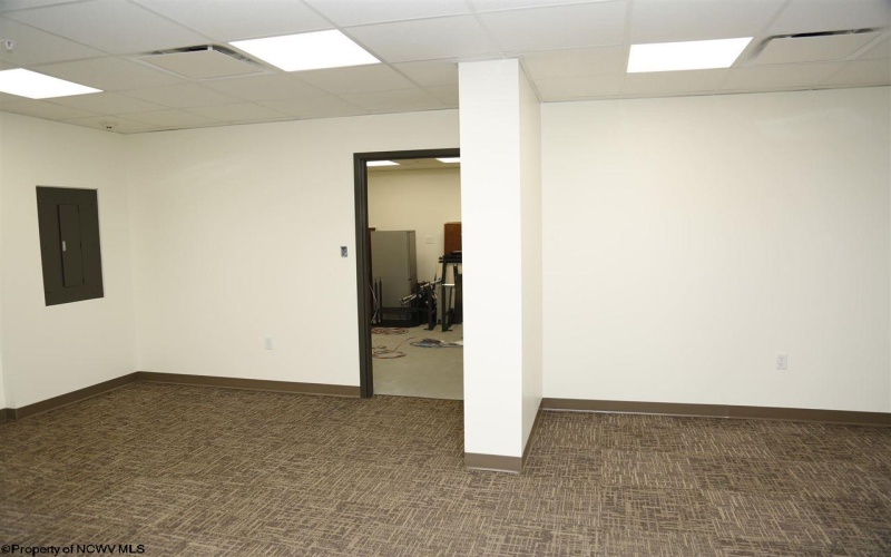 300 Wedgewood Drive, Morgantown, West Virginia 26505, ,Commercial/industrial,For Lease,Wedgewood,10161830