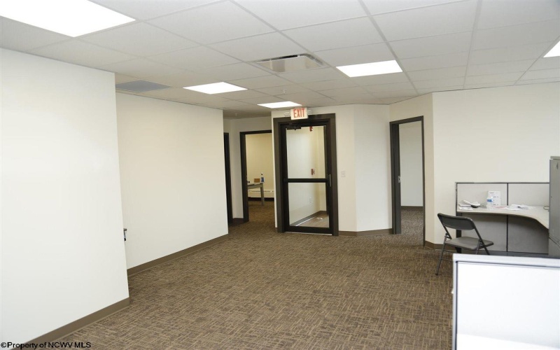 300 Wedgewood Drive, Morgantown, West Virginia 26505, ,Commercial/industrial,For Lease,Wedgewood,10161830