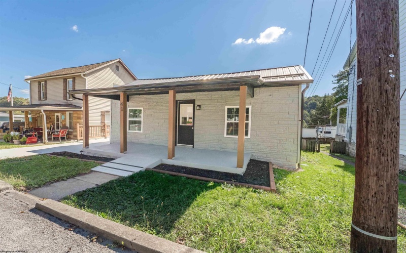 41 Jasper Street, Rivesville, West Virginia 26588, 2 Bedrooms Bedrooms, 5 Rooms Rooms,1 BathroomBathrooms,Single Family Detached,For Sale,Jasper,10161846