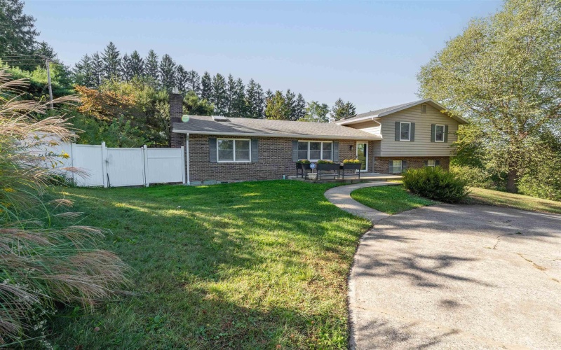 1 Greenway Avenue, Morgantown, West Virginia 26508, 4 Bedrooms Bedrooms, 9 Rooms Rooms,2 BathroomsBathrooms,Single Family Detached,For Sale,Greenway,10161833