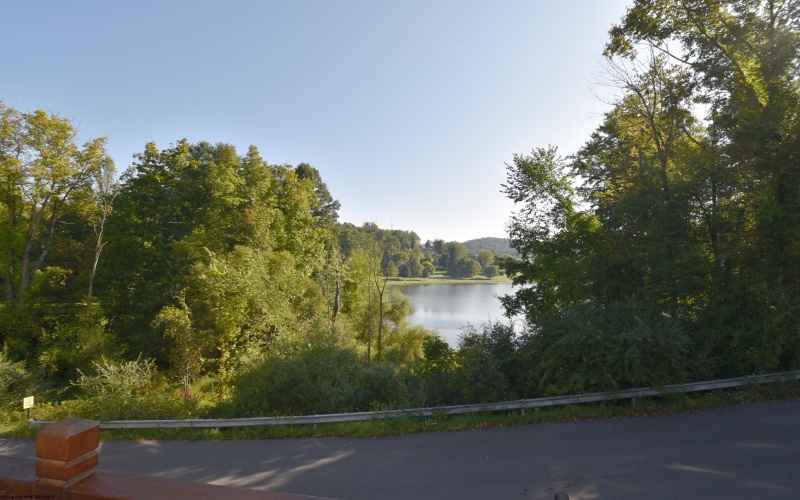 222 Timber Ridge Drive, Bridgeport, West Virginia 26330, 3 Bedrooms Bedrooms, 6 Rooms Rooms,3 BathroomsBathrooms,Residential Rentals,For Rent,Timber Ridge,10161834