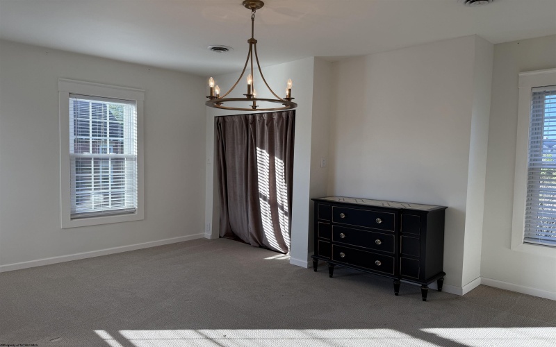 125 Hartland Avenue, Clarksburg, West Virginia 26301, 3 Bedrooms Bedrooms, 7 Rooms Rooms,1 BathroomBathrooms,Single Family Detached,For Sale,Hartland,10161843