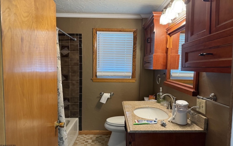 125 Hartland Avenue, Clarksburg, West Virginia 26301, 3 Bedrooms Bedrooms, 7 Rooms Rooms,1 BathroomBathrooms,Single Family Detached,For Sale,Hartland,10161843