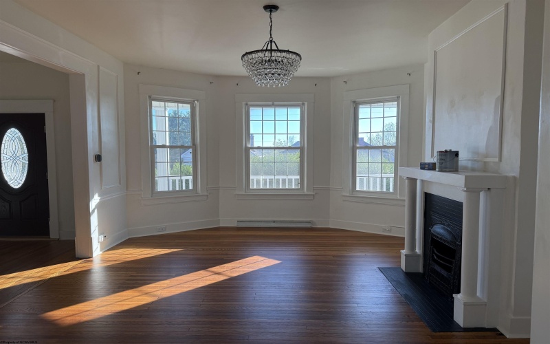 125 Hartland Avenue, Clarksburg, West Virginia 26301, 3 Bedrooms Bedrooms, 7 Rooms Rooms,1 BathroomBathrooms,Single Family Detached,For Sale,Hartland,10161843