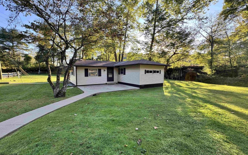 904 Pinchgut Hollow Road, Fairmont, West Virginia 26554, 2 Bedrooms Bedrooms, 6 Rooms Rooms,1 BathroomBathrooms,Single Family Detached,For Sale,Pinchgut Hollow,10161840