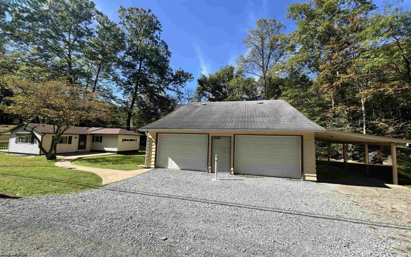 904 Pinchgut Hollow Road, Fairmont, West Virginia 26554, 2 Bedrooms Bedrooms, 6 Rooms Rooms,1 BathroomBathrooms,Single Family Detached,For Sale,Pinchgut Hollow,10161840