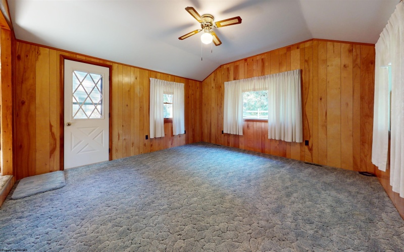 904 Pinchgut Hollow Road, Fairmont, West Virginia 26554, 2 Bedrooms Bedrooms, 6 Rooms Rooms,1 BathroomBathrooms,Single Family Detached,For Sale,Pinchgut Hollow,10161840