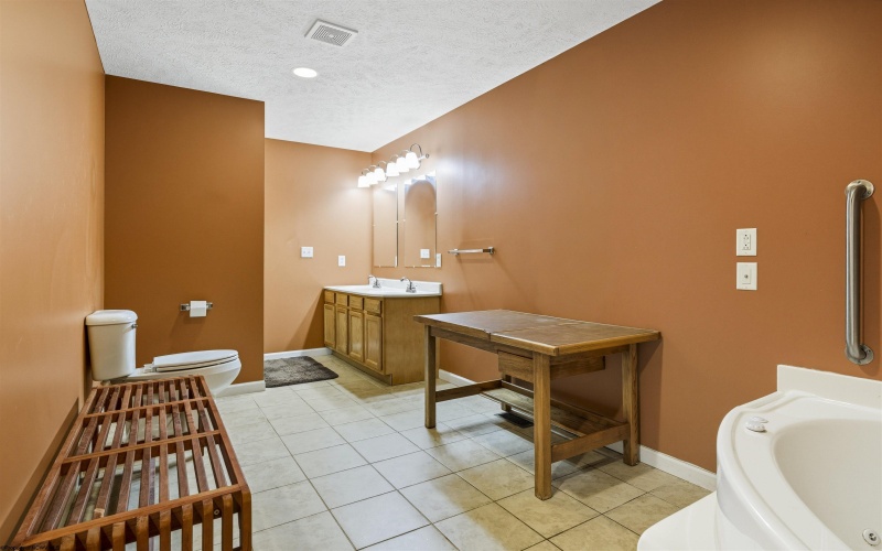 110 Woodmont Way, Fairmont, West Virginia 26554, 5 Bedrooms Bedrooms, 7 Rooms Rooms,3 BathroomsBathrooms,Single Family Detached,For Sale,Woodmont,10161845