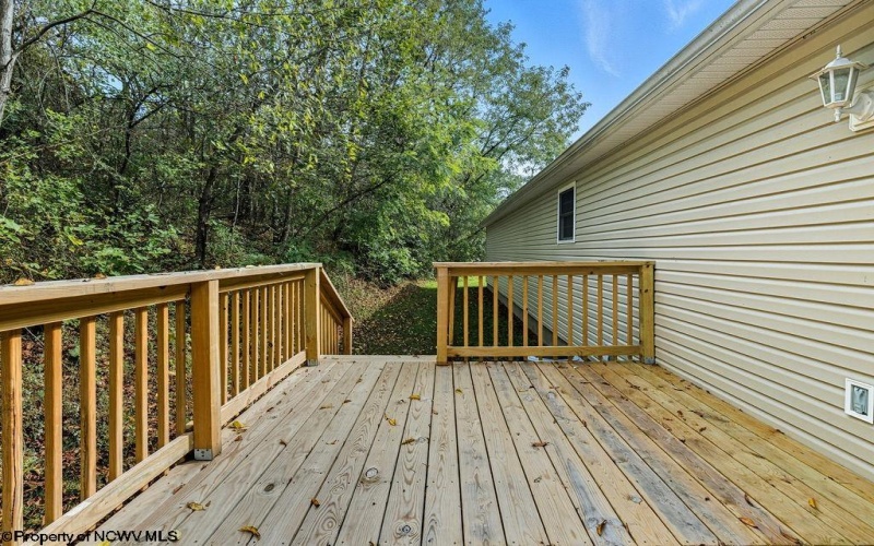 110 Woodmont Way, Fairmont, West Virginia 26554, 5 Bedrooms Bedrooms, 7 Rooms Rooms,3 BathroomsBathrooms,Single Family Detached,For Sale,Woodmont,10161845