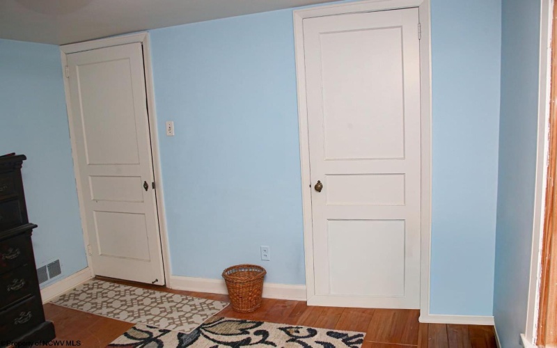 927 Fairfax Drive, Morgantown, West Virginia 26505, 4 Bedrooms Bedrooms, 11 Rooms Rooms,2 BathroomsBathrooms,Single Family Detached,For Sale,Fairfax,10161841