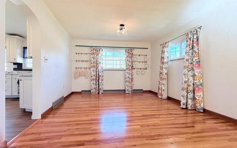 126 Firehouse Road, Fairmont, West Virginia 26554, 3 Bedrooms Bedrooms, 8 Rooms Rooms,2 BathroomsBathrooms,Single Family Detached,For Sale,Firehouse,10161852 126 Firehouse Road, Fairmont, West Virginia 26554, 3 Bedrooms Bedrooms, 8 Rooms Rooms,2 BathroomsBathrooms,Single Family Detached,For Sale,Firehouse,10161852