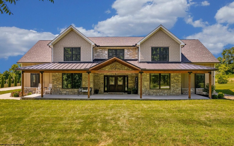 529 Bowers Lane, Morgantown, West Virginia 26508, 6 Bedrooms Bedrooms, 17 Rooms Rooms,4 BathroomsBathrooms,Single Family Detached,For Sale,Bowers,10158688