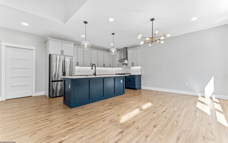 106 Tivoli Garden Drive, Morgantown, West Virginia 26508, 4 Bedrooms Bedrooms, 9 Rooms Rooms,4 BathroomsBathrooms,Single Family Attached,For Sale,Tivoli Garden,10161862