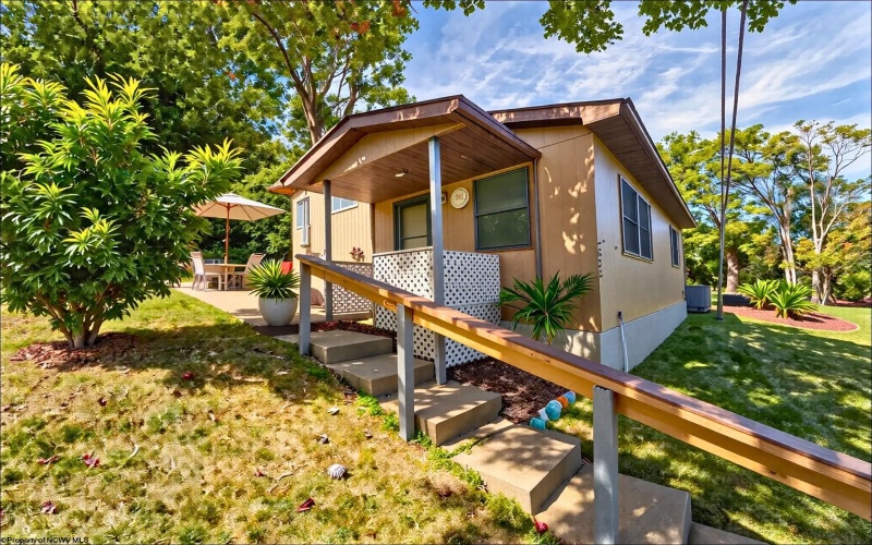 872 Summers School Road, Morgantown, West Virginia 26508, 2 Bedrooms Bedrooms, 4 Rooms Rooms,1 BathroomBathrooms,Single Family Detached,For Sale,Summers School,10161861