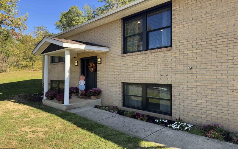 206 Tygart Drive, Philippi, West Virginia 26416-0000, 3 Bedrooms Bedrooms, 7 Rooms Rooms,2 BathroomsBathrooms,Single Family Detached,For Sale,Tygart,10161863