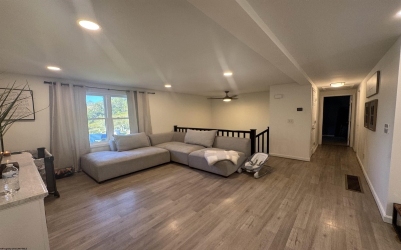 206 Tygart Drive, Philippi, West Virginia 26416-0000, 3 Bedrooms Bedrooms, 7 Rooms Rooms,2 BathroomsBathrooms,Single Family Detached,For Sale,Tygart,10161863